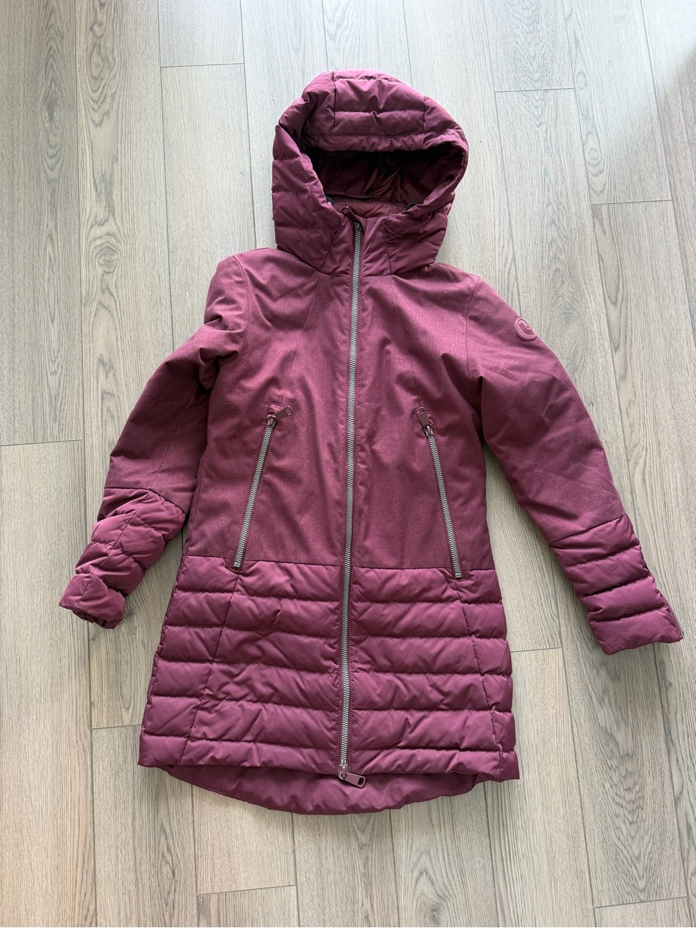 Lole size xsmall- Women's Hooded Quilted Winter Coat - Raspberry